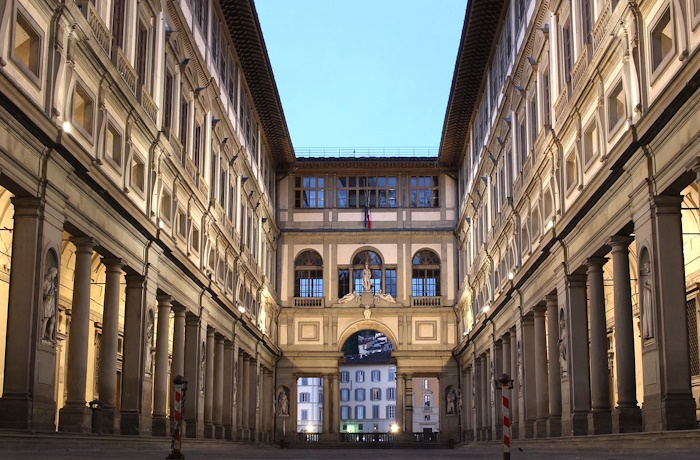 Uffizien Florenz von außen